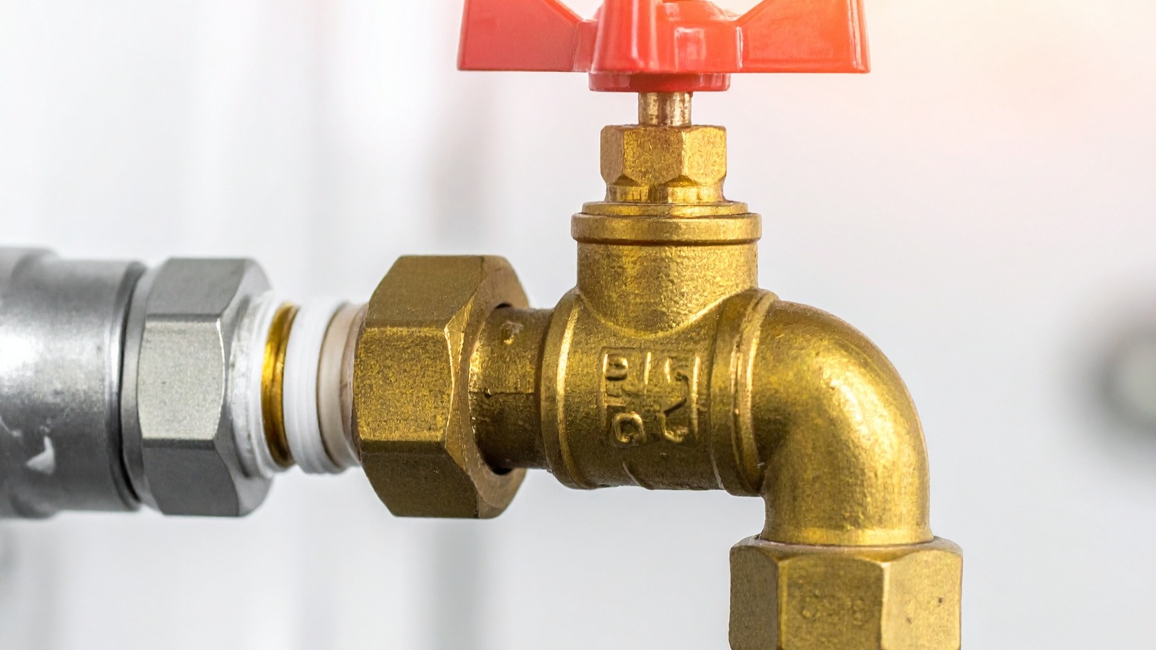 Drain-Off Valves: Essential Access Points for Maintenance