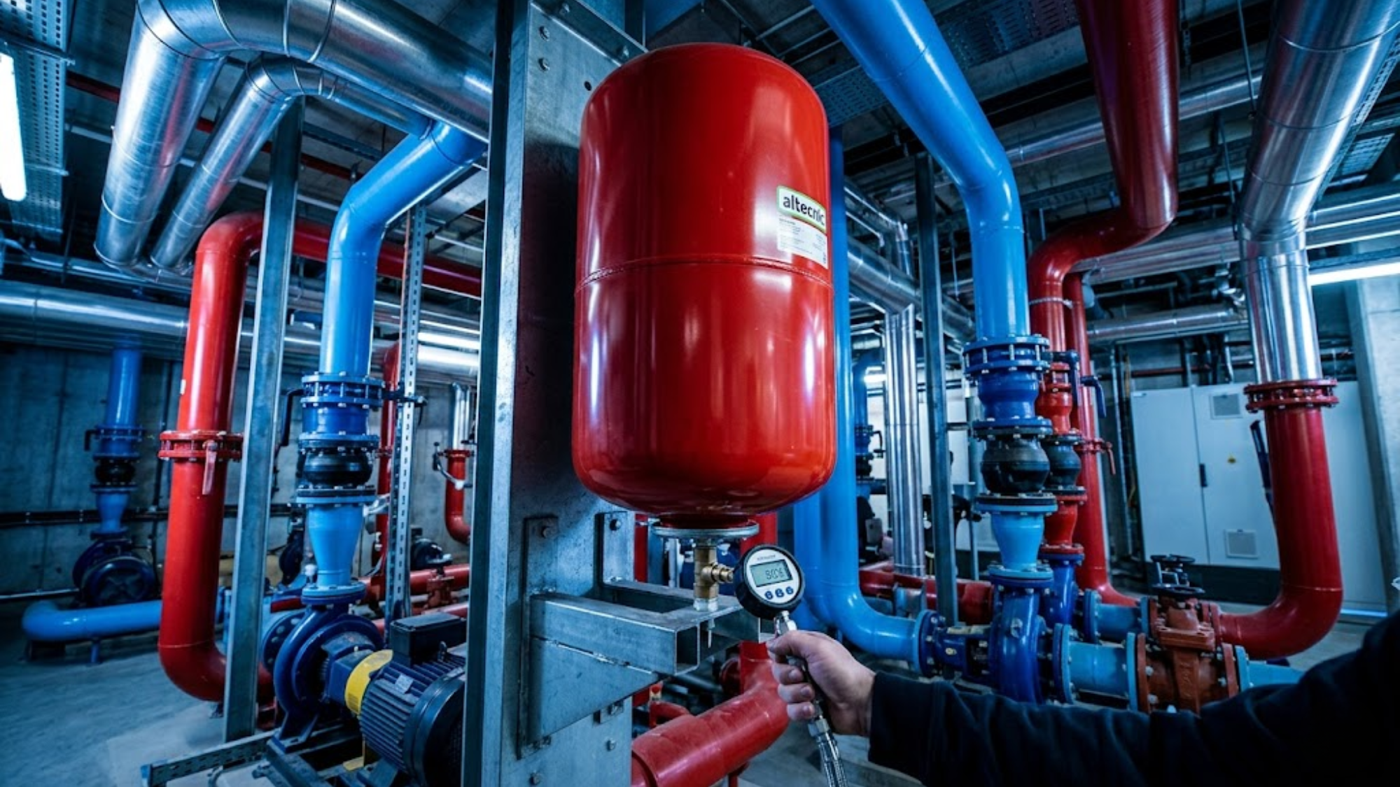 Altecnic Reflex Expansion Vessels: Pre-Charge Adjustment For Multi-Storey Dwellings