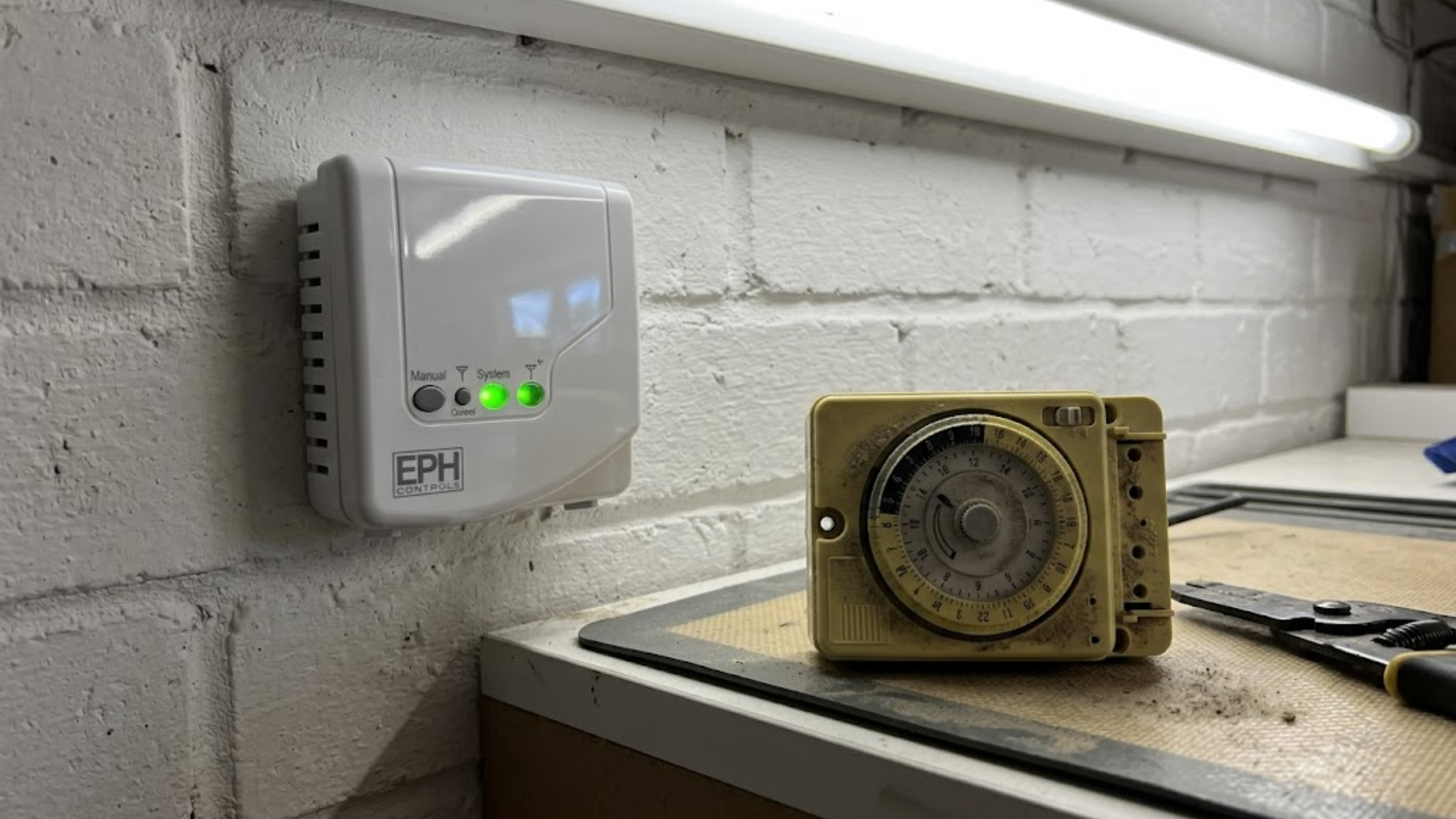 EPH Combipack 4: Replacing Mechanical Timers With Digital Room Thermostats