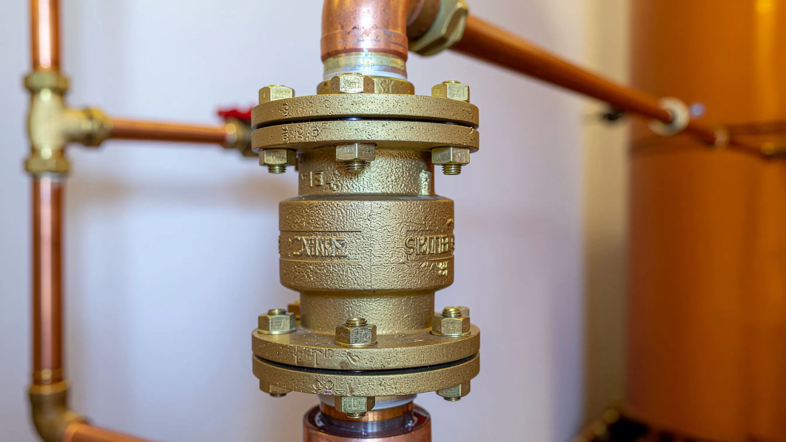 How Thermal Mixing Valves Reduce Energy Waste in Large Homes