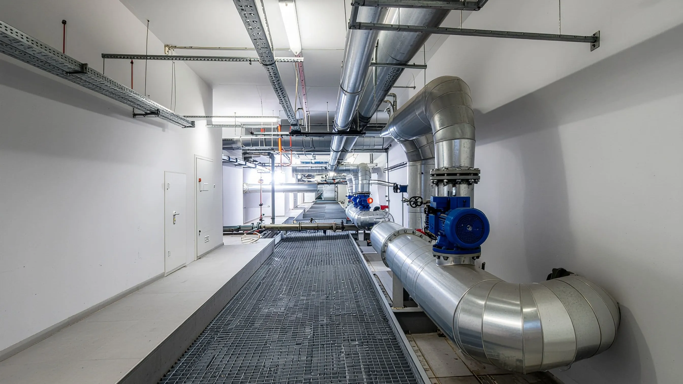 Pump Control Strategies for Hybrid Heat Pump and Boiler Combination Systems